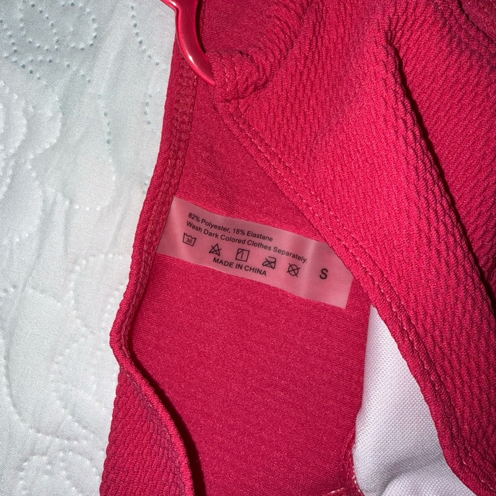 Red Heart-Accent Halter Bikini Set - Size Small - Picture 4 of 6